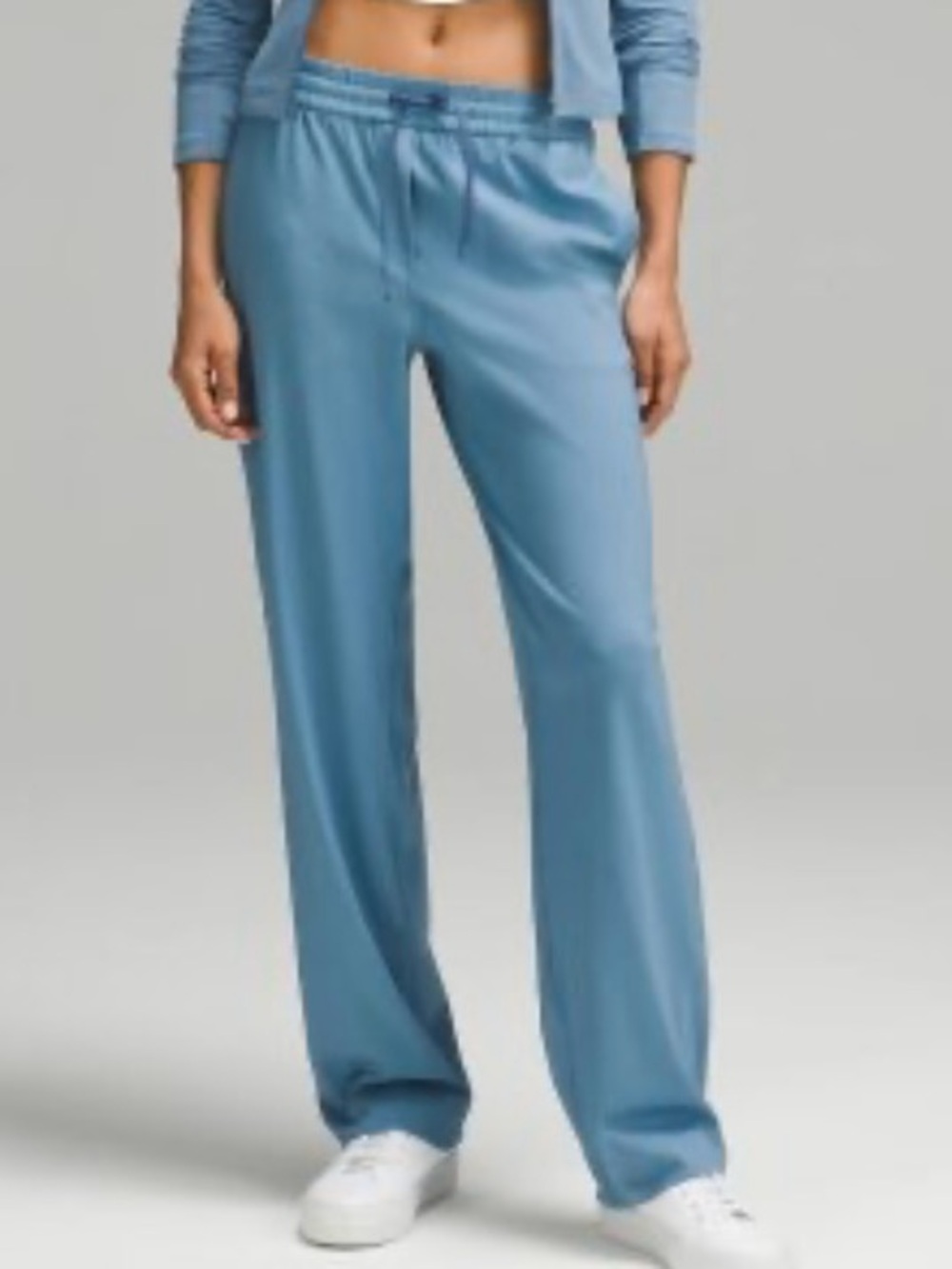 EUC Lululemon Straight-Leg Mid-Rise Pant Full Length *Luxtreme in size M